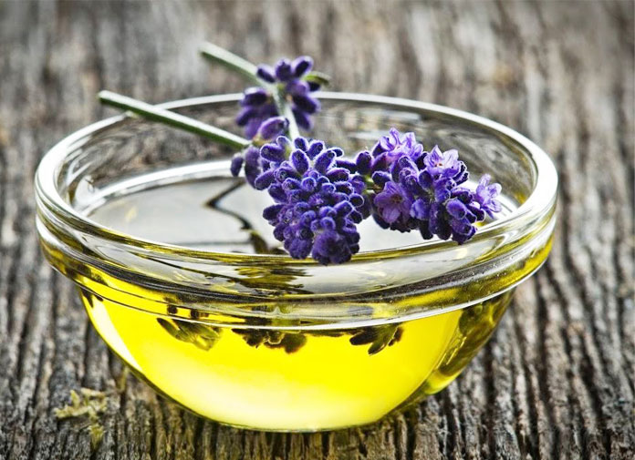 What’s the Best Lavender Oil for Hair Growth (+ 4 Recipes)