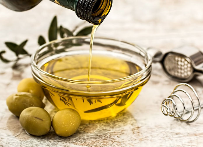 How To Use Olive Oil For Hair Growth 6 Best Regrowth Recipes Found